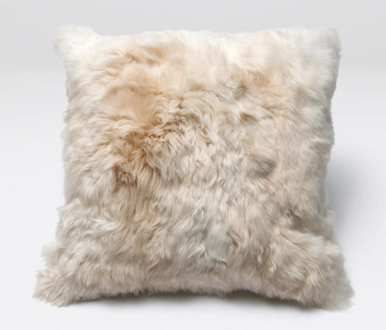 LILY PILLOW Main Image